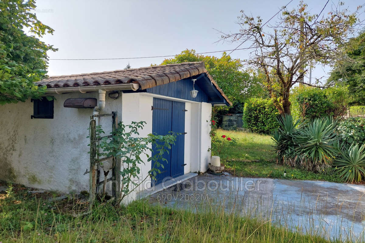 Maison à MESCHERS-SUR-GIRONDE