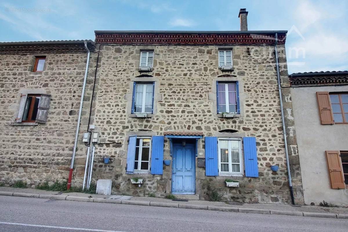 Appartement à SAINT-PIERRE-DE-BOEUF