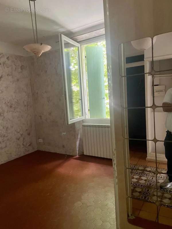 Appartement à ROGNES