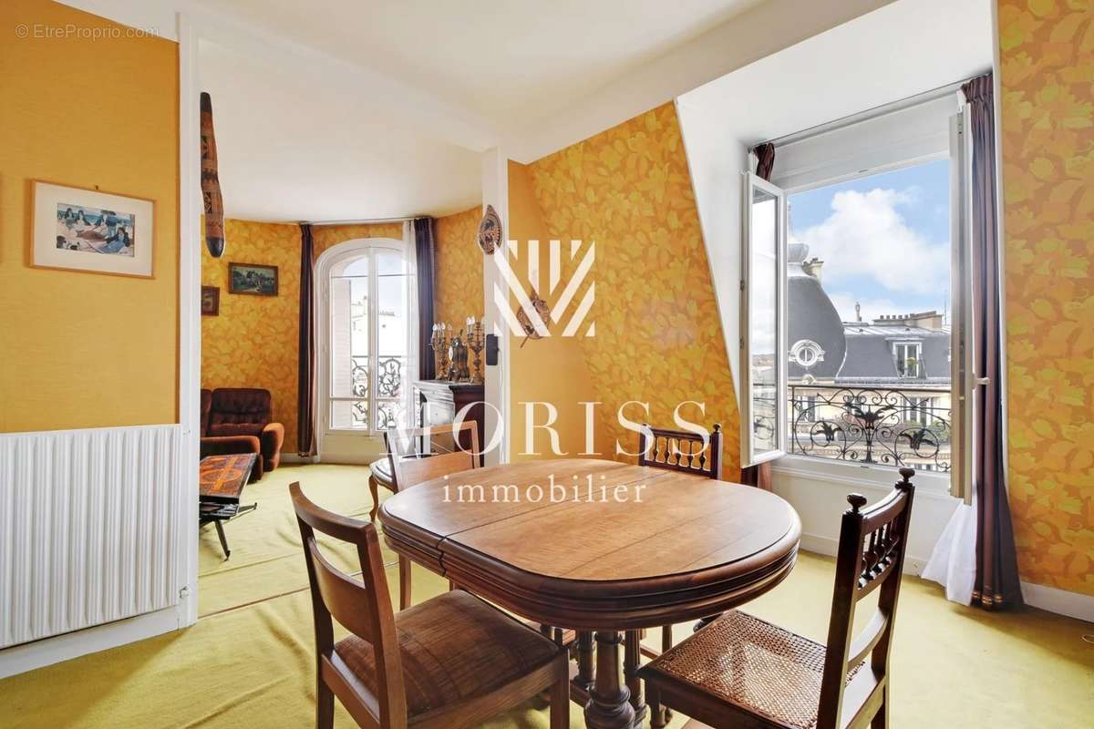 Appartement à PARIS-15E