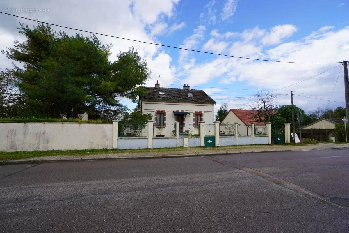 Maison à PONTAILLER-SUR-SAONE