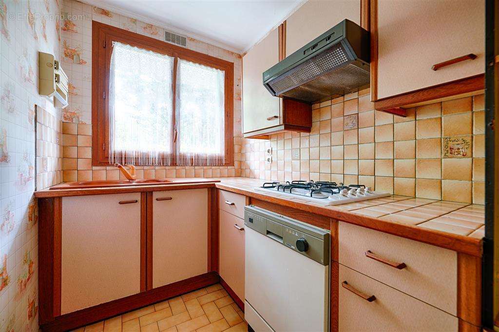 Appartement à LE PERREUX-SUR-MARNE