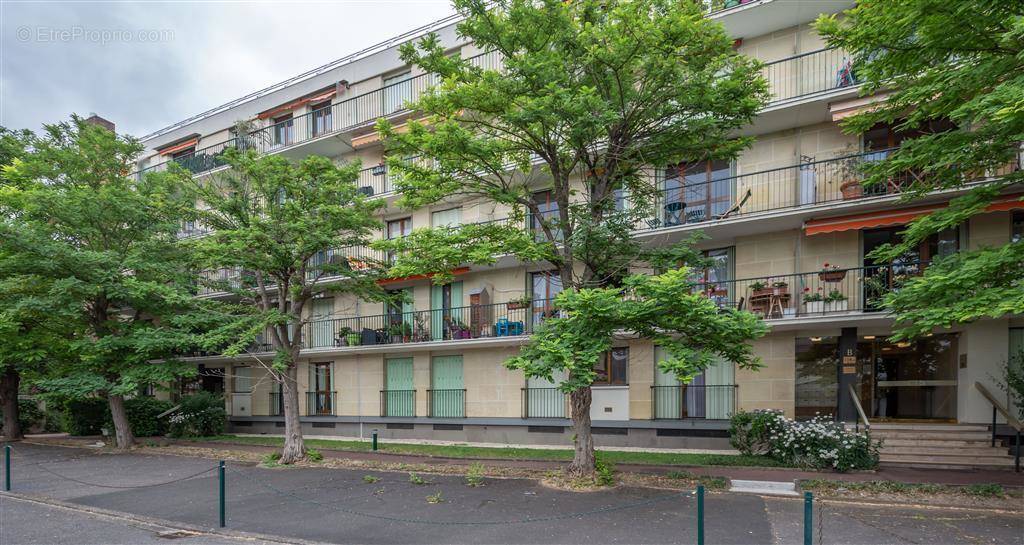 Appartement à LE PERREUX-SUR-MARNE