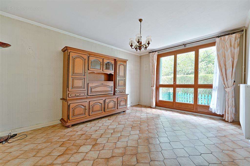 Appartement à LE PERREUX-SUR-MARNE