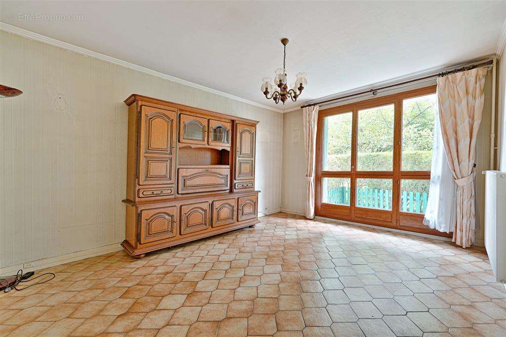 Appartement à LE PERREUX-SUR-MARNE