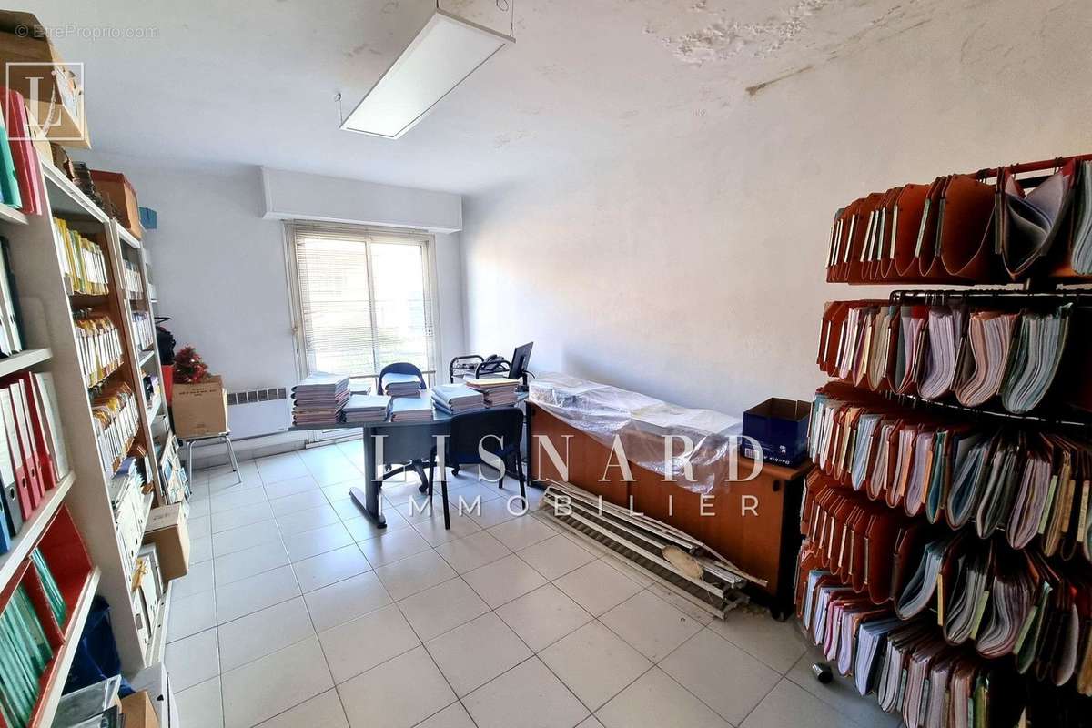 Appartement à VALLAURIS