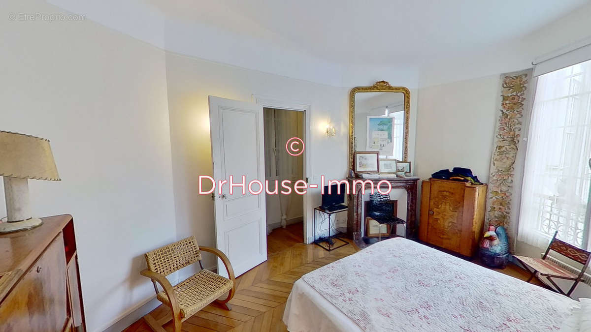 Appartement à PARIS-4E