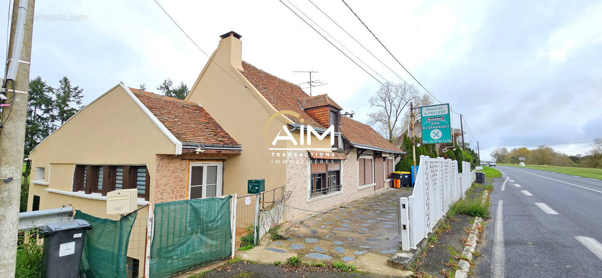 Maison à VERNOU-SUR-BRENNE