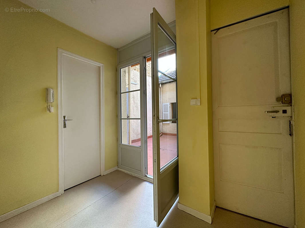 Appartement à LONS-LE-SAUNIER