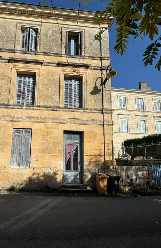 Maison à BAYON-SUR-GIRONDE