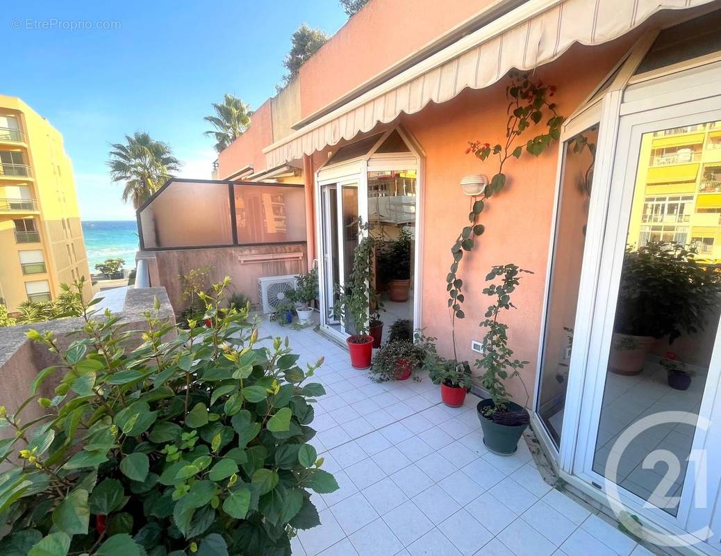 Appartement à ROQUEBRUNE-CAP-MARTIN