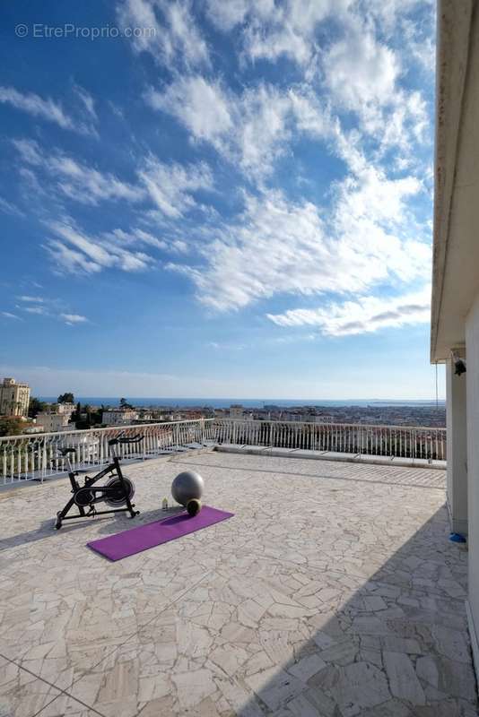 Appartement à NICE