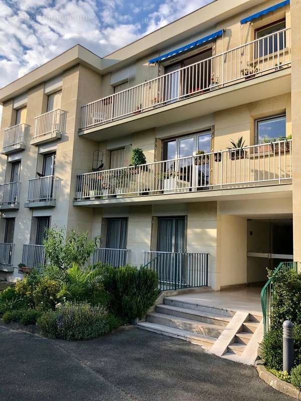 Appartement à CROISSY-SUR-SEINE