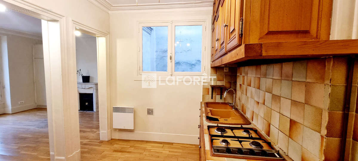 Appartement à PARIS-11E