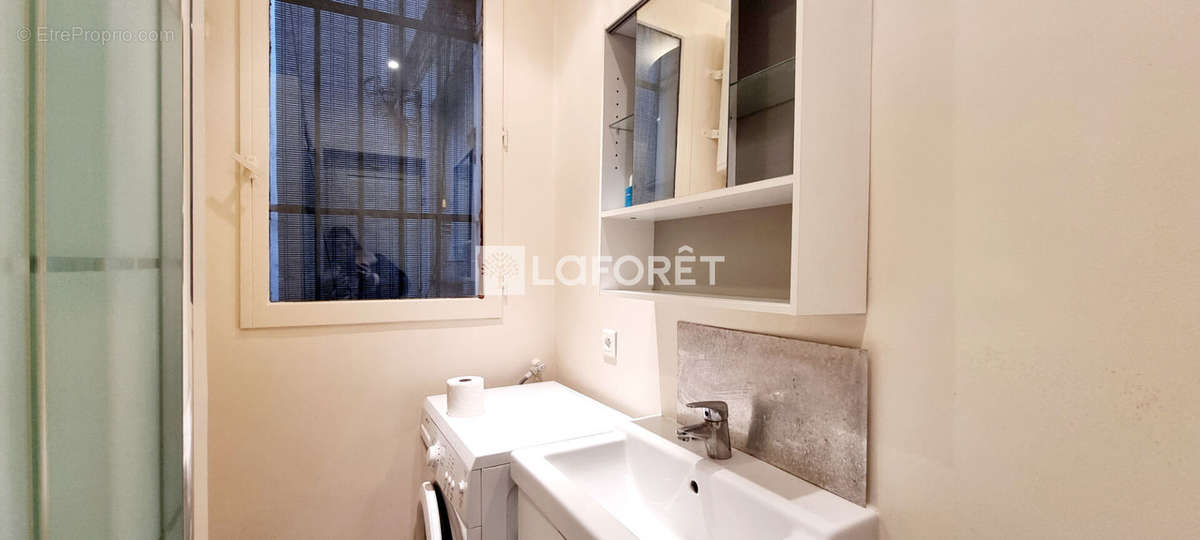 Appartement à PARIS-11E