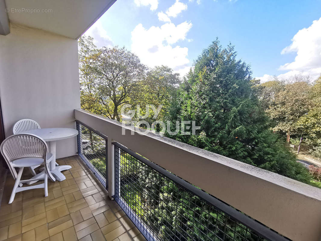 Appartement à FONTENAY-SOUS-BOIS