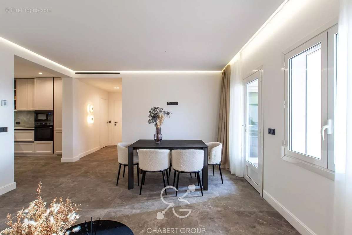 Appartement à VILLEFRANCHE-SUR-MER