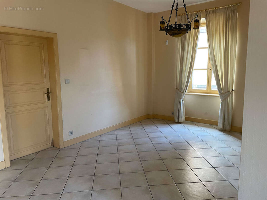 Appartement à DAMBACH-LA-VILLE