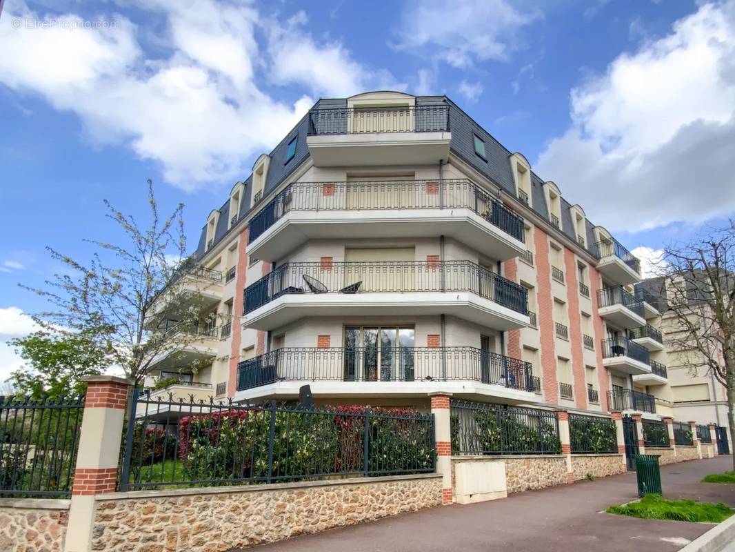 Appartement à LE RAINCY