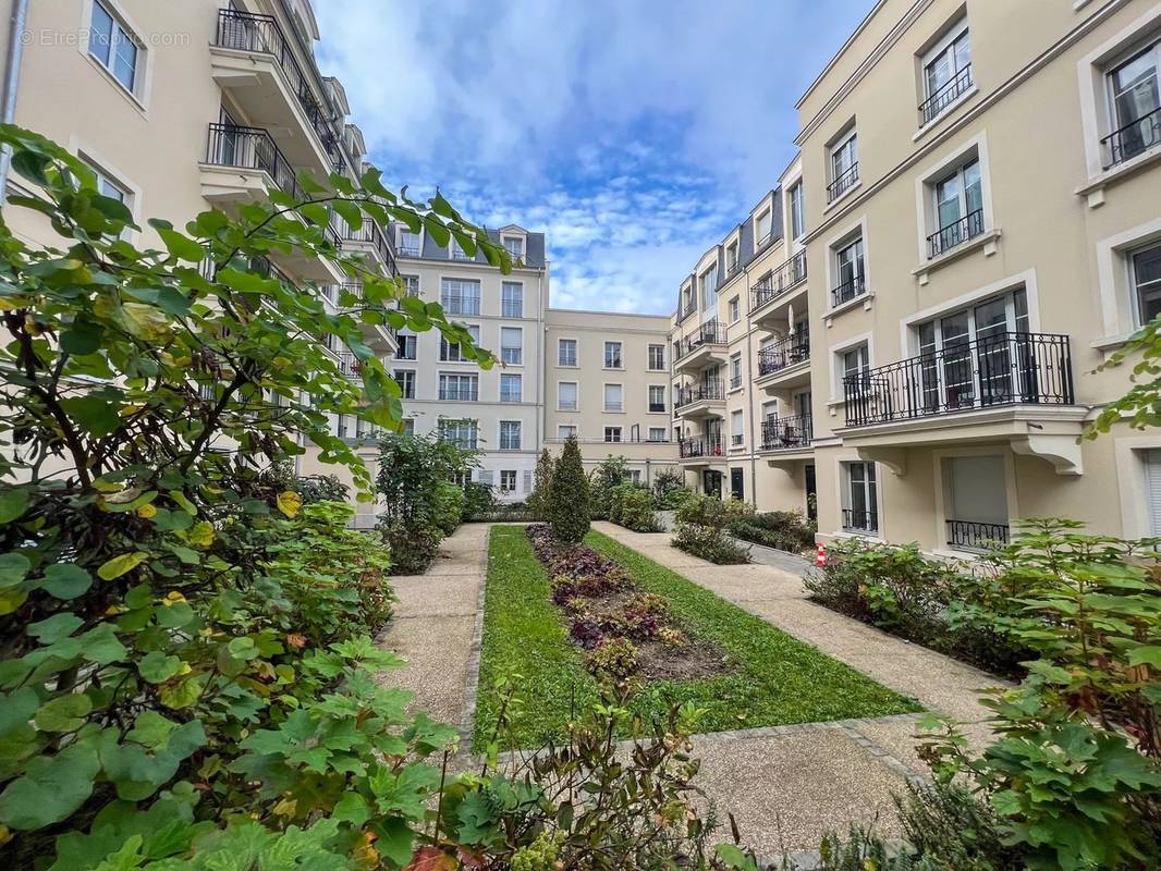 Appartement à LE RAINCY