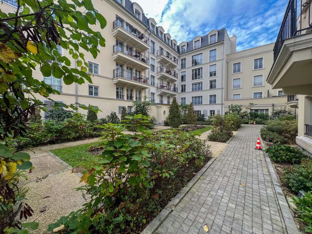 Appartement à LE RAINCY