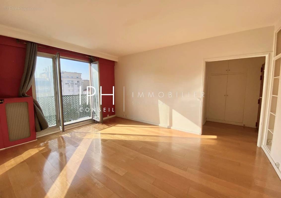 Appartement à NEUILLY-SUR-SEINE