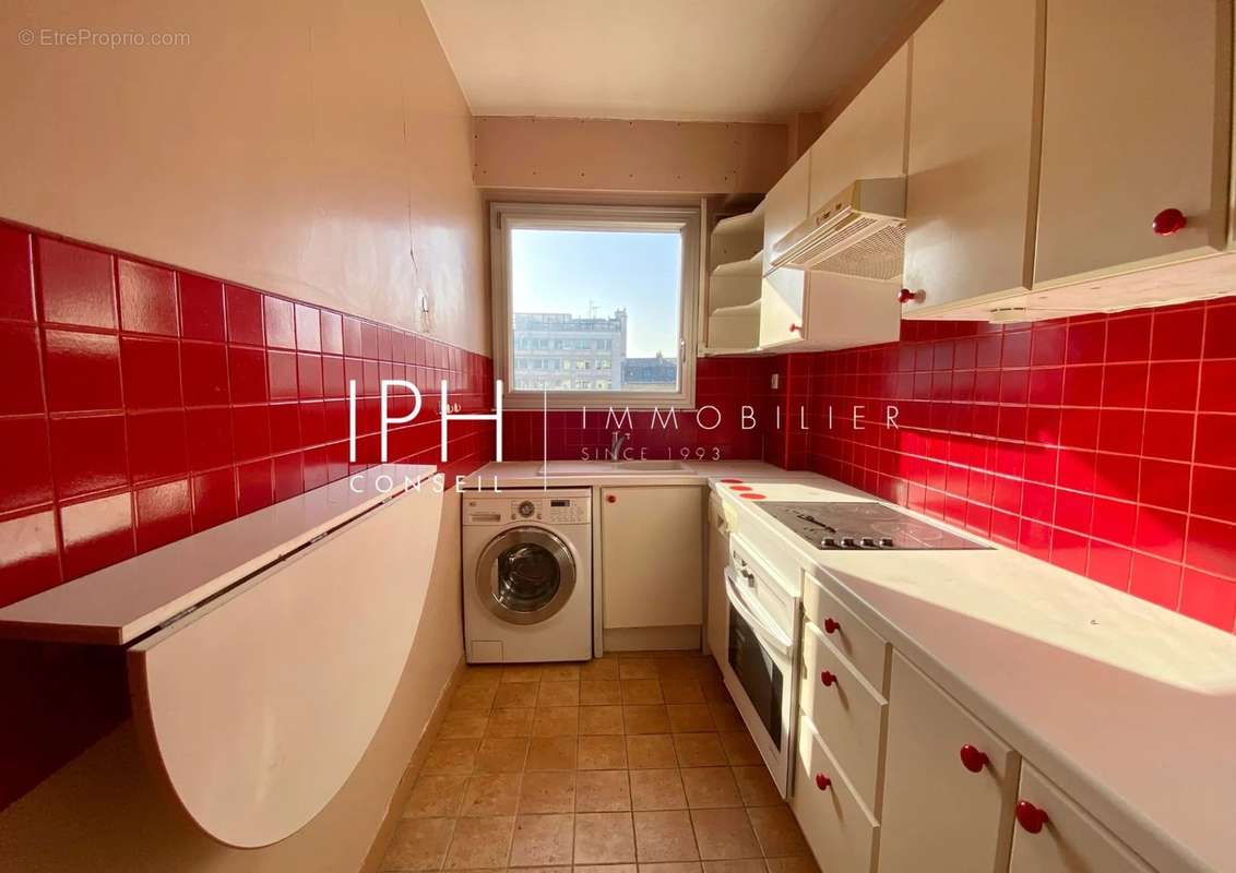 Appartement à NEUILLY-SUR-SEINE