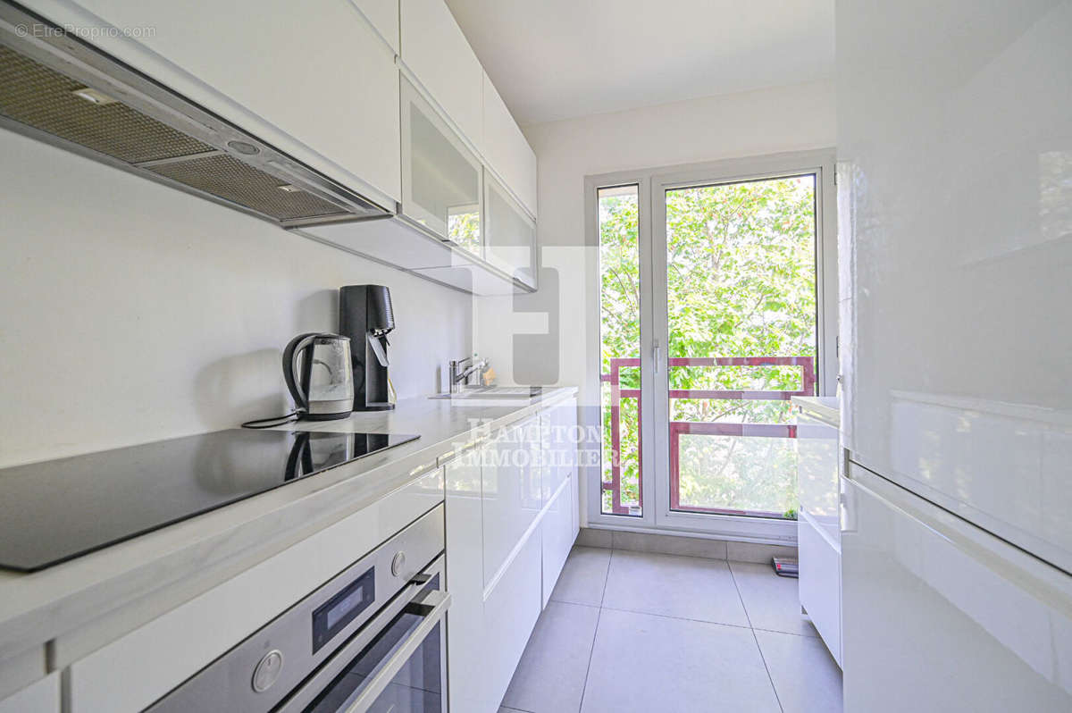 Appartement à PARIS-19E