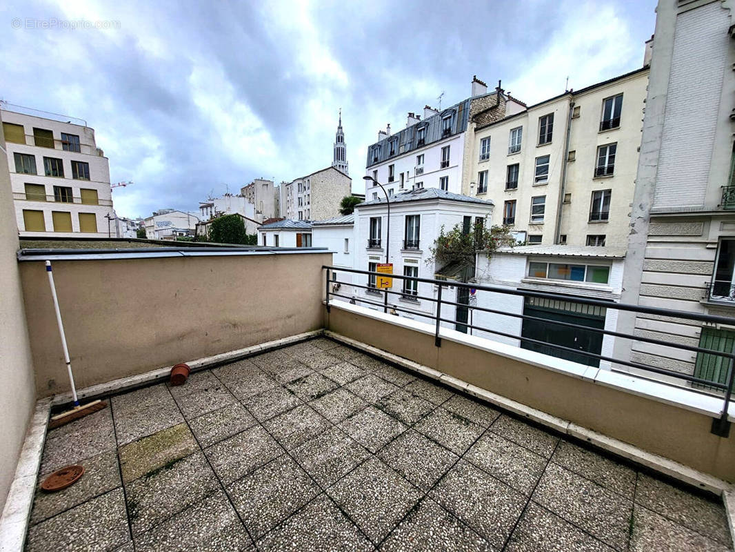 Appartement à PARIS-20E