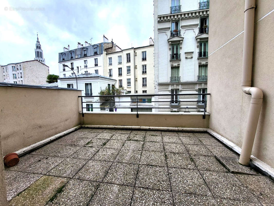 Appartement à PARIS-20E