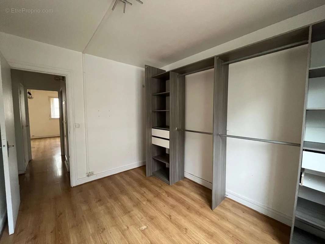 Appartement à NEUILLY-SUR-SEINE