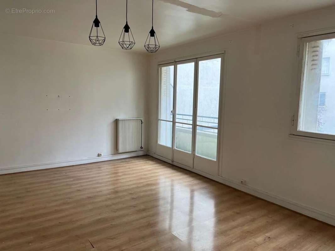 Appartement à NEUILLY-SUR-SEINE