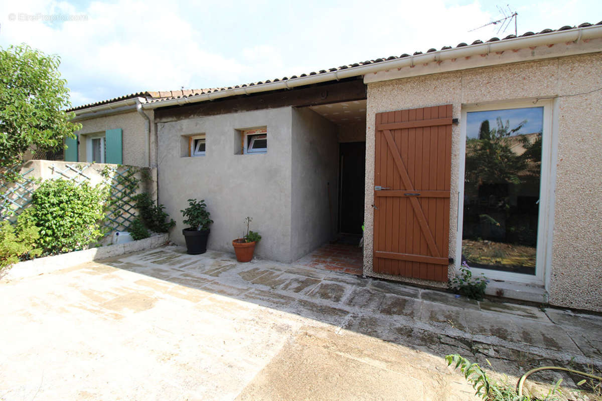 Maison à SAINT-MARTIN-DE-CRAU