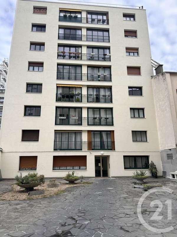 Appartement à PARIS-11E