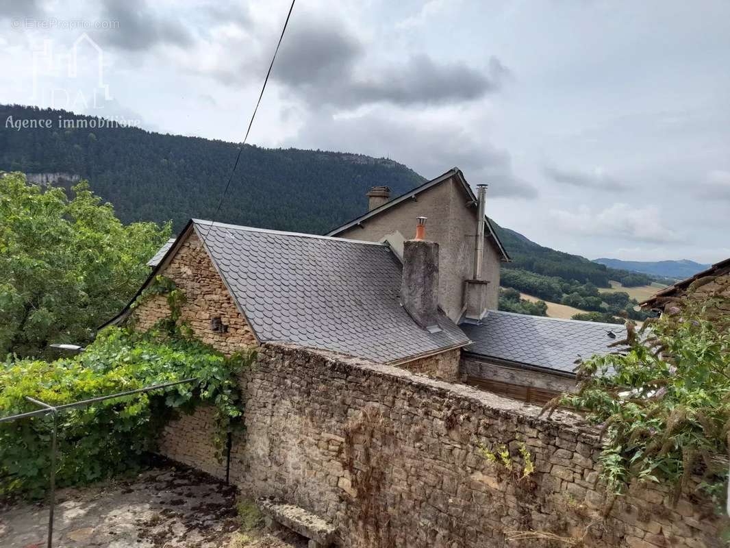 Maison à LA CANOURGUE