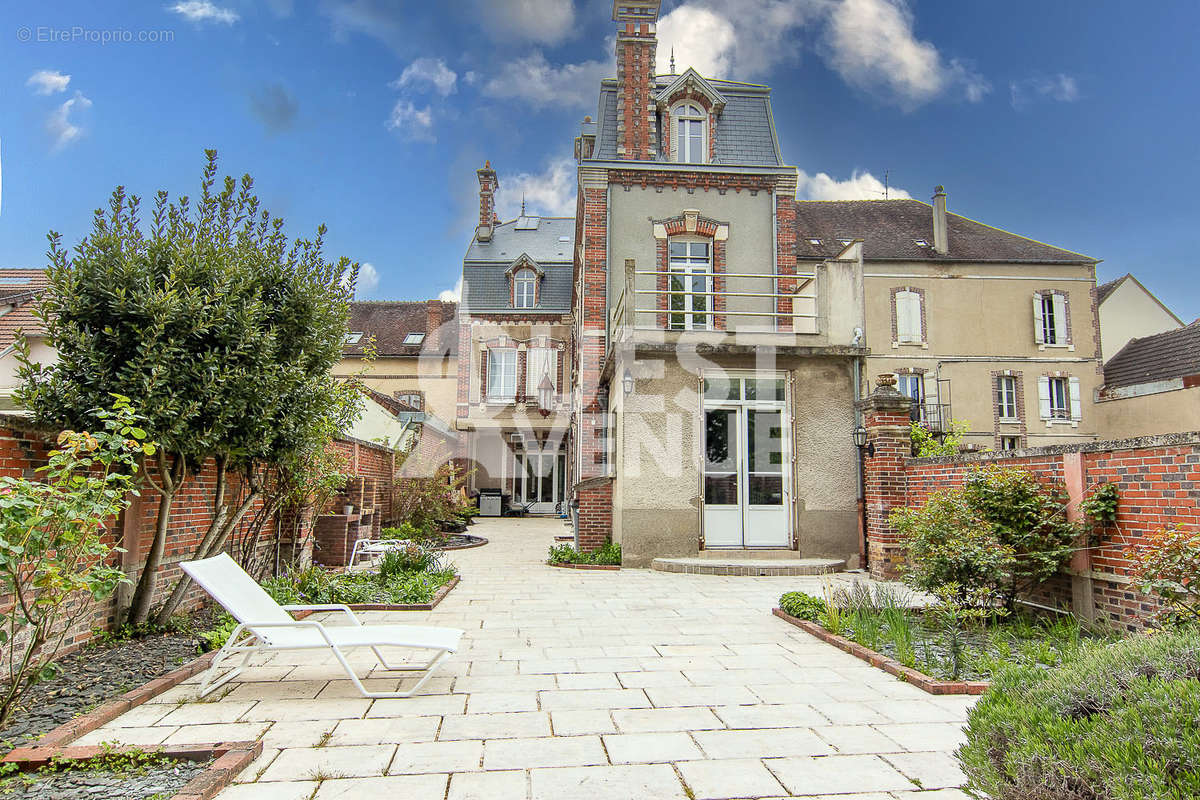 Maison à JOIGNY