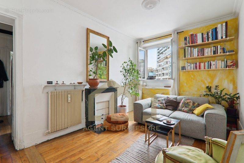 Appartement à PARIS-19E