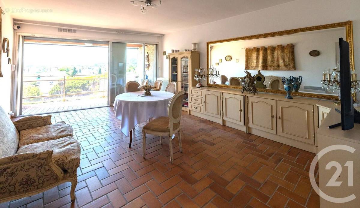 Appartement à LE LAVANDOU