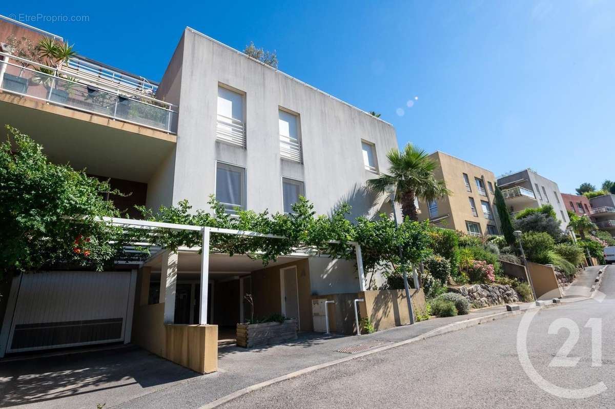 Appartement à HYERES