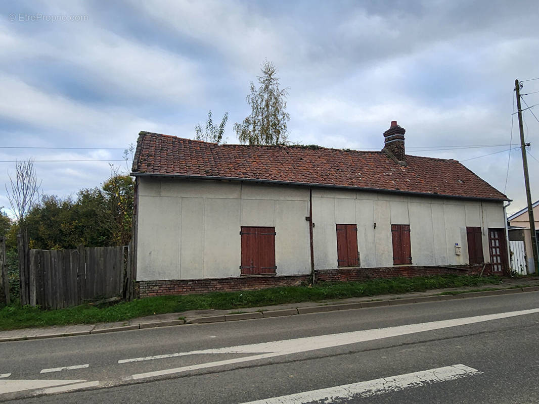 Maison à GRANDVILLIERS