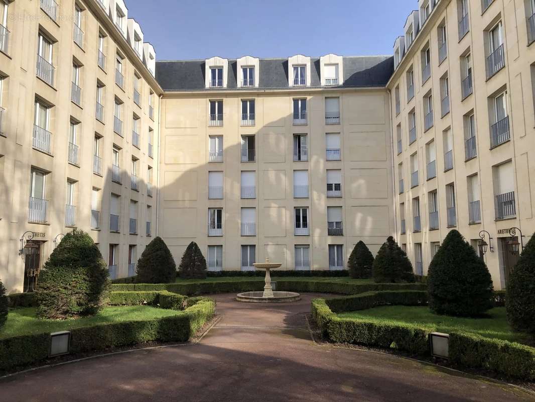 Appartement à VERSAILLES