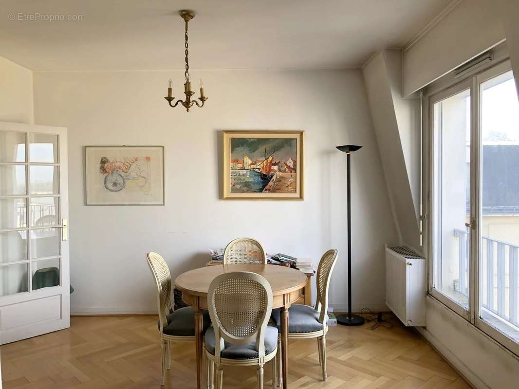 Appartement à VERSAILLES