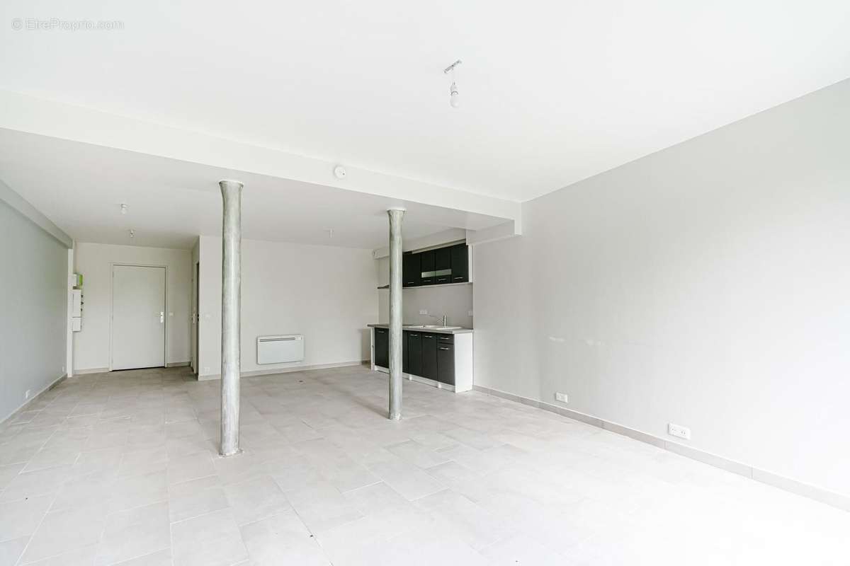 Photo 3 - Appartement à IVRY-SUR-SEINE