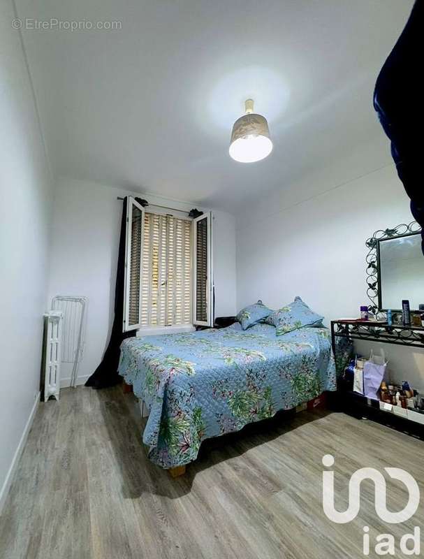 Photo 3 - Appartement à GENNEVILLIERS