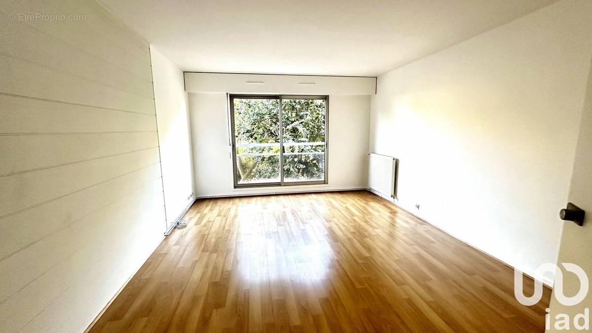 Photo 1 - Appartement à COURBEVOIE