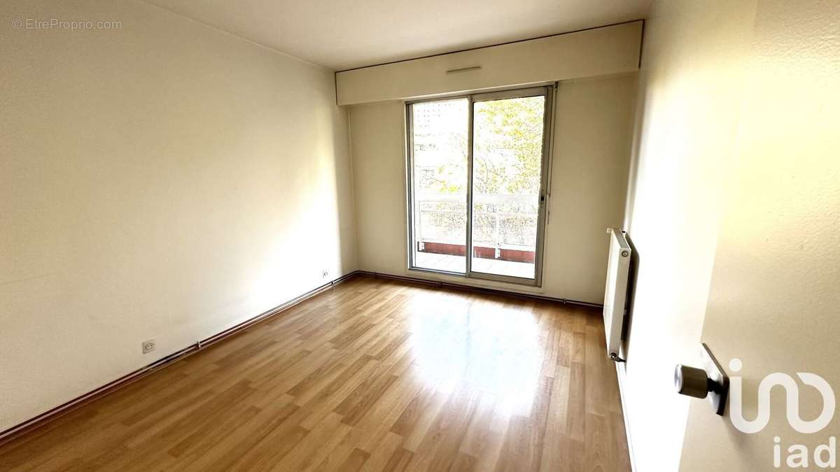 Photo 7 - Appartement à COURBEVOIE