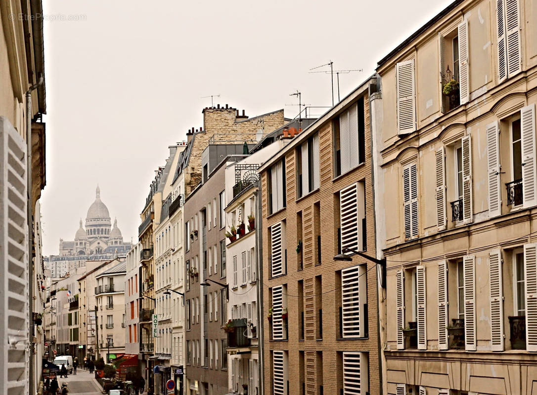 Appartement à PARIS-18E