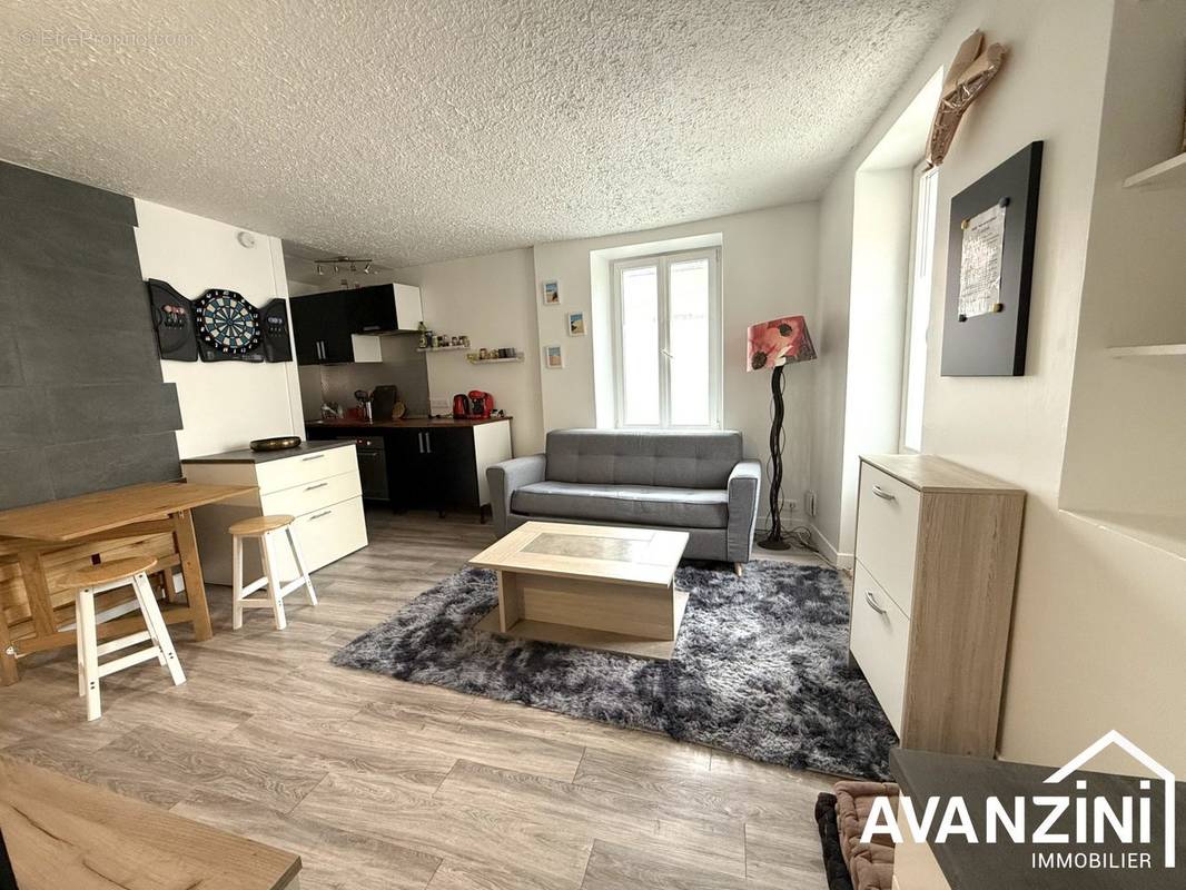 Appartement à NANTEUIL-LES-MEAUX