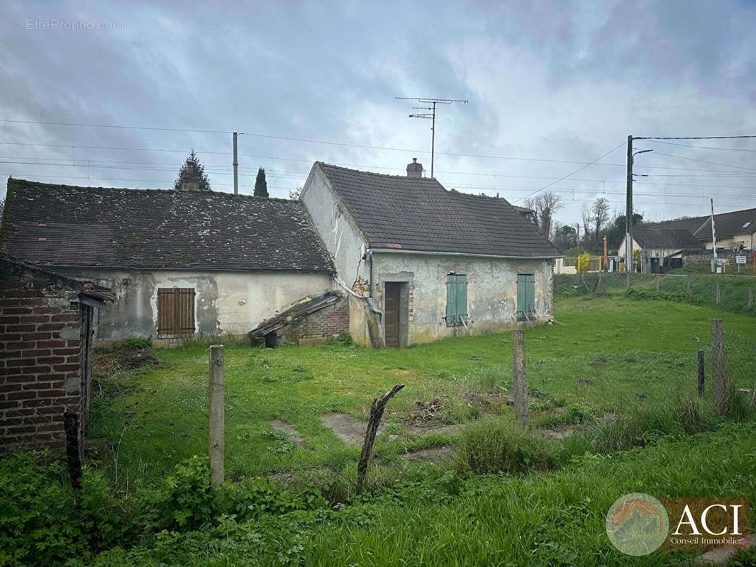 Maison à MERU