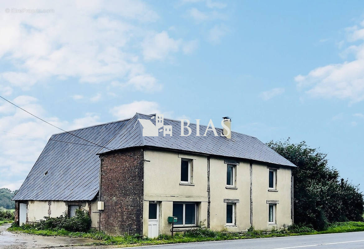 Maison à BERNAY